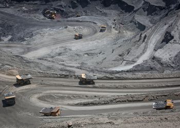 مدیریت بحران پایان سنگ آهن در چادرملو