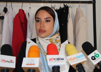 طراحی لباس یک هنر خلاقانه و نوآورانه است