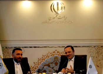 امیدبخشی و بصیرت در مناطق آزاد کشور