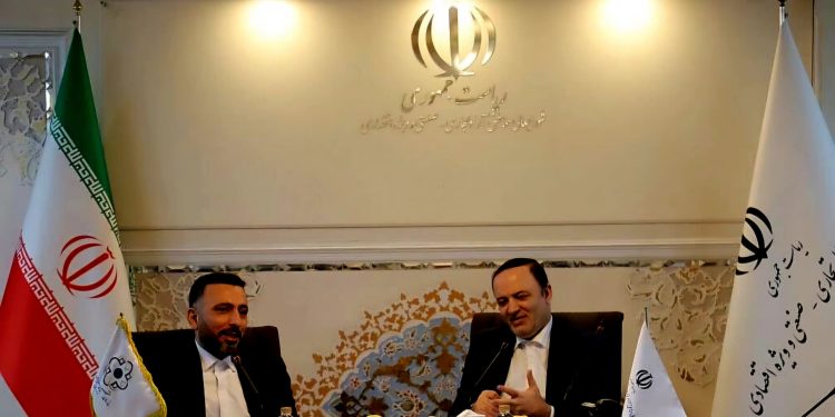 امیدبخشی و بصیرت در مناطق آزاد کشور