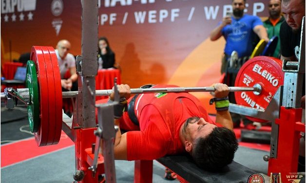 جوان ایرانی فاتح پاورلیفتینگ جهان